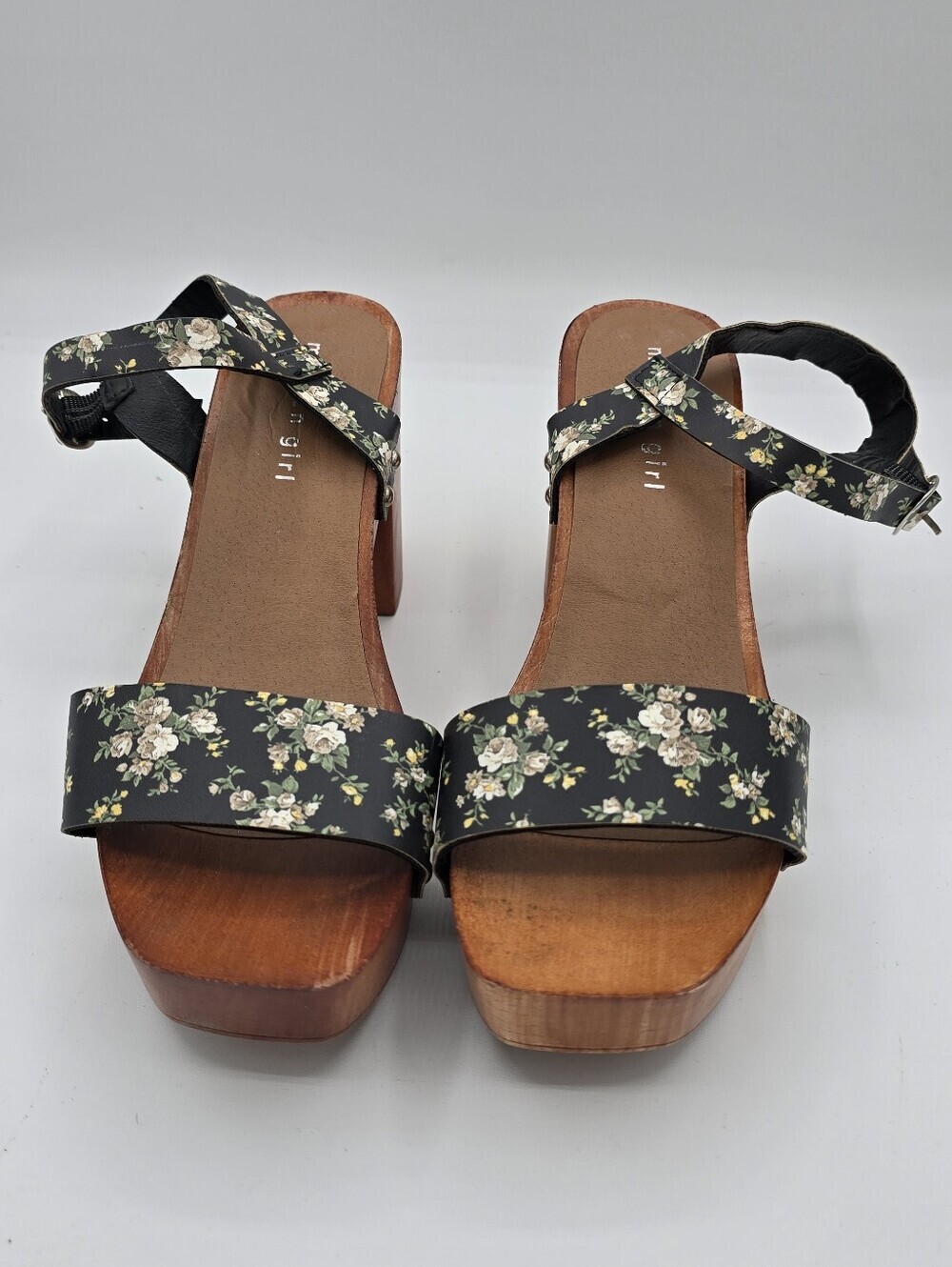 Madden Girl - G-Charm Y2K 90s Style Floral Platform Sandals W Wooden Block Heels